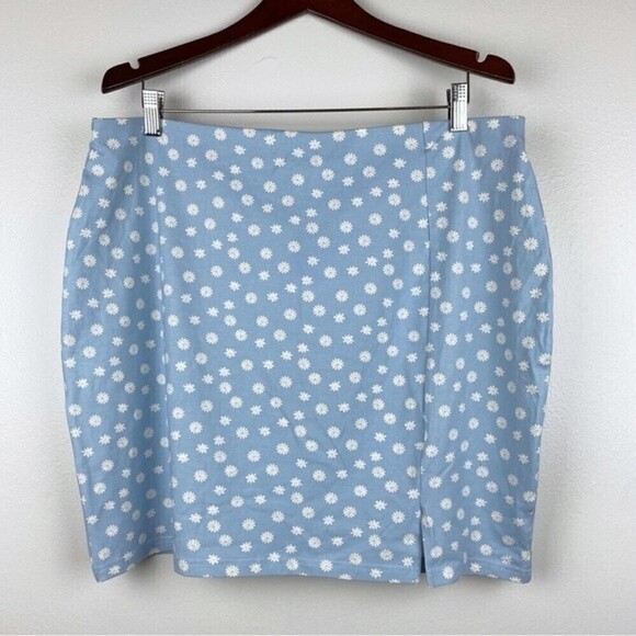 Abound Daisy Floral Print Side Slit Mini Skirt Blue Plus Size 1X NWT - Picture 1 of 6